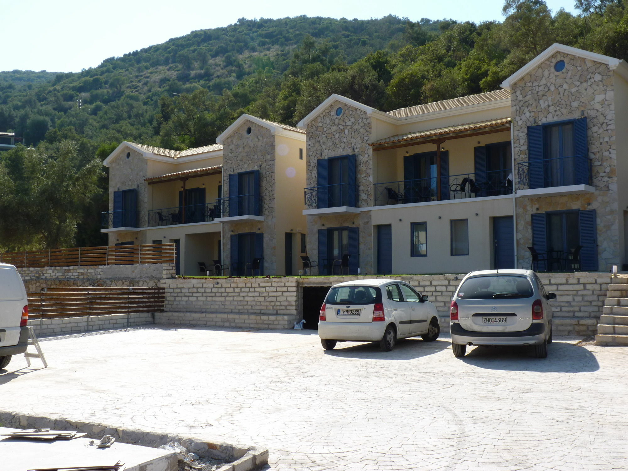 Ilianthos Apartments & Studios Mikros Gialos Luaran gambar
